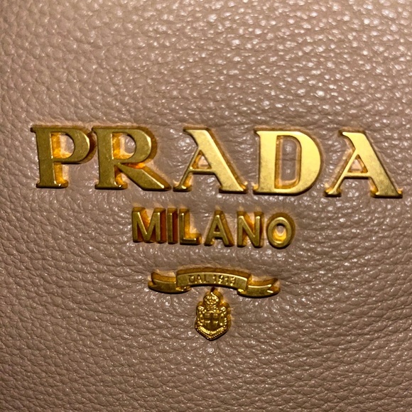 Prada Daino, large - Picture 2 of 8
